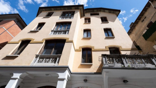 Welcoming 2-bedroom apartment close to Castello di San Pietro - Gallery - 6