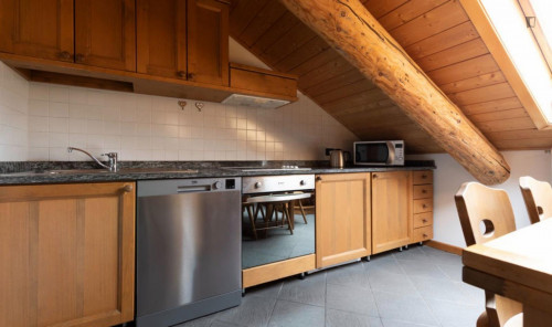 Welcoming 2-bedroom apartment close to Castello di San Pietro - Gallery - 19