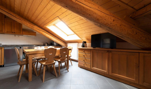 Welcoming 2-bedroom apartment close to Castello di San Pietro - Gallery - 21