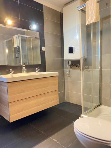 Welcoming 5-bedroom flat in Encarnação - Gallery - 14