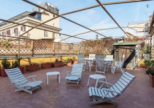 Wonderful double bedroom in Borgo