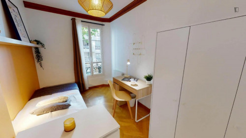 Pleasant single bedroom in Levallois-Perret