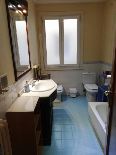 Very comfy single ensuite bedroom near the Urzáiz train station  - Gallery -  5