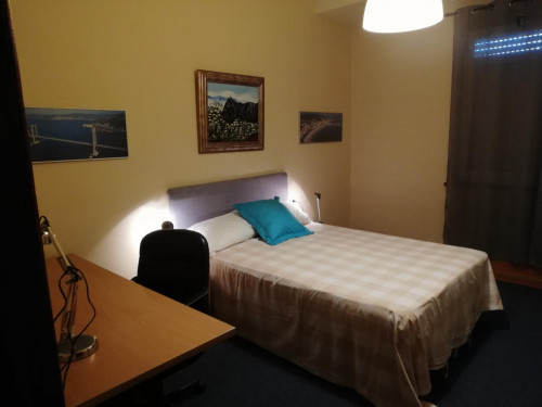 Appealing double bedroom near the Urzáiz train station