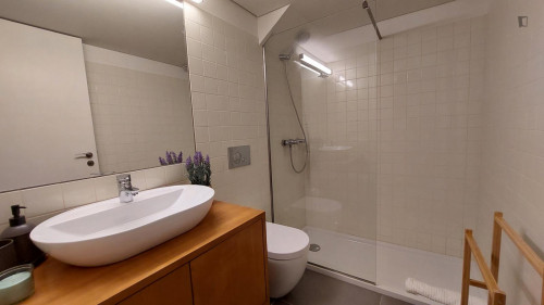 Marvellous 2-bedroom duplex in Miragaia