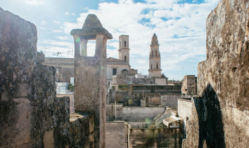 Unique 3-bedroom apartment with balcony close to the University of Salento