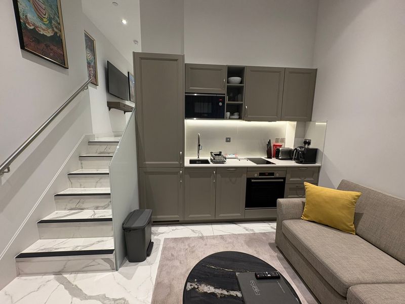  Studio  -  Regent's Park  - Gallery -  5