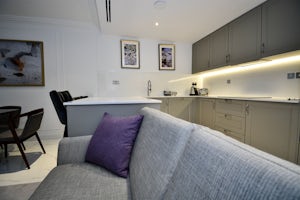  3 Bedroom Family Deluxe  -  Regent's Park  - Gallery -  16