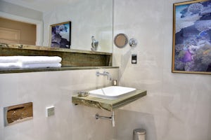  3 Bedroom Family Deluxe  -  Regent's Park  - Gallery -  5