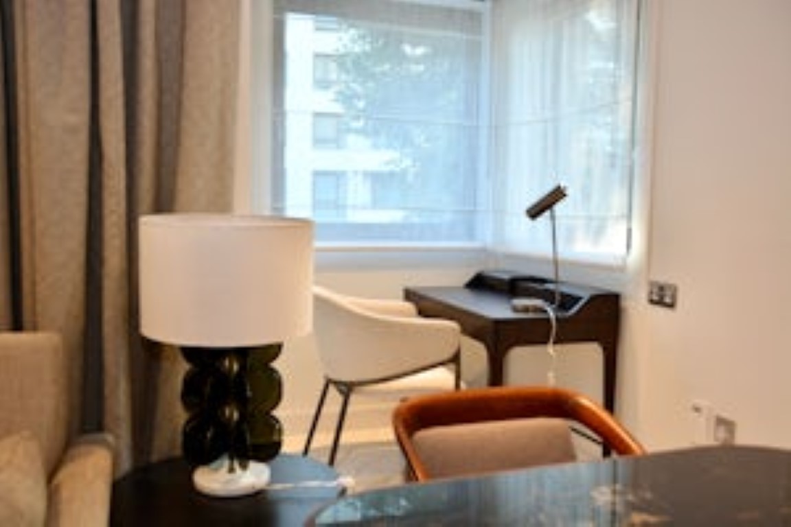  4 Bedroom Family Deluxe  -  Regent's Park  - Gallery -  2