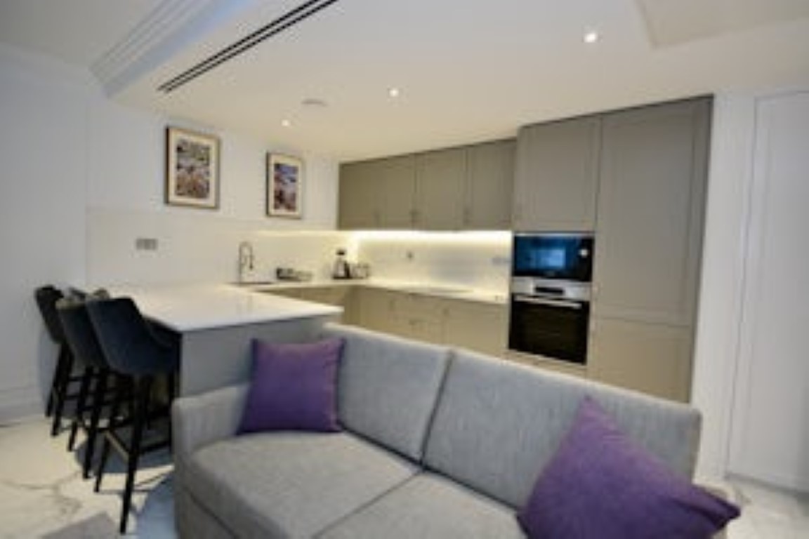  4 Bedroom Family Deluxe  -  Regent's Park  - Gallery -  16