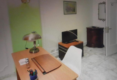 Cozy single bedroom close to Sandro Pertini park