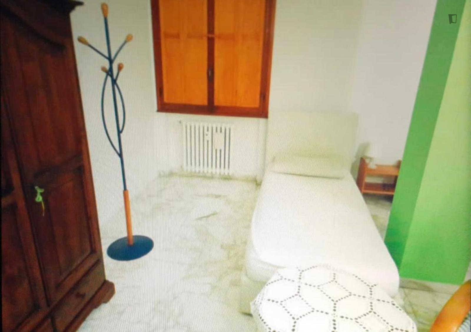 Cozy Single Bedroom Close To Sandro Pertini Park - 1