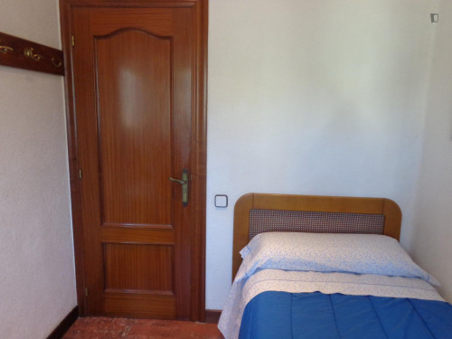 Quiet Single bedroom close to Playa de los Peligros