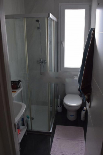 SINGLE BEDROOM AT A HOSTEL FOR YOUNG PEOPLE