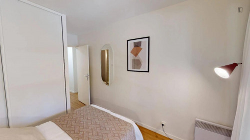 Enchanting double bedroom in the heart of Issy-les-Moulineaux