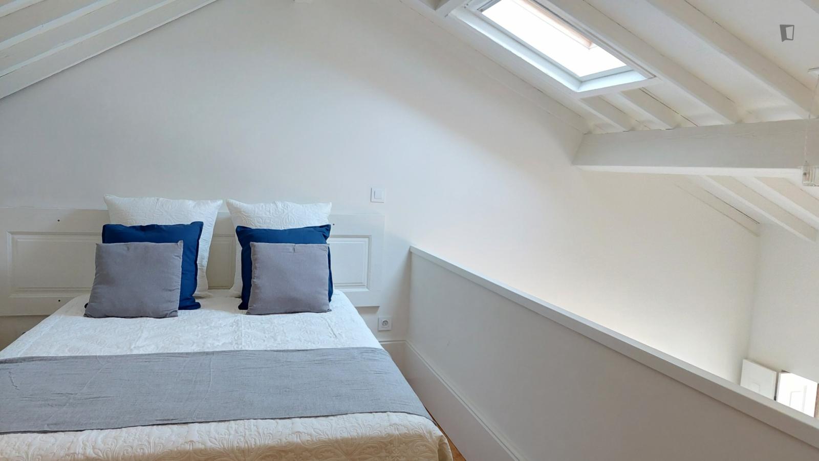  Sublime New 2-Bedroom Apartment In Miragaia  -  Sublime new 2-bedroom apartment in Miragaia  - Gallery -  1