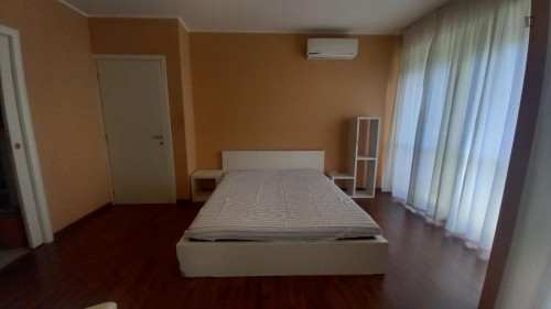 Comfy 3 bedroom apartment close to University of Parma - Gallery - 6