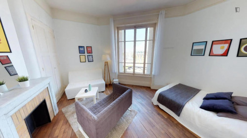 Appealing double bedroom in a 3-bedroom apartment next to the Université Jean Moulin Lyon 3