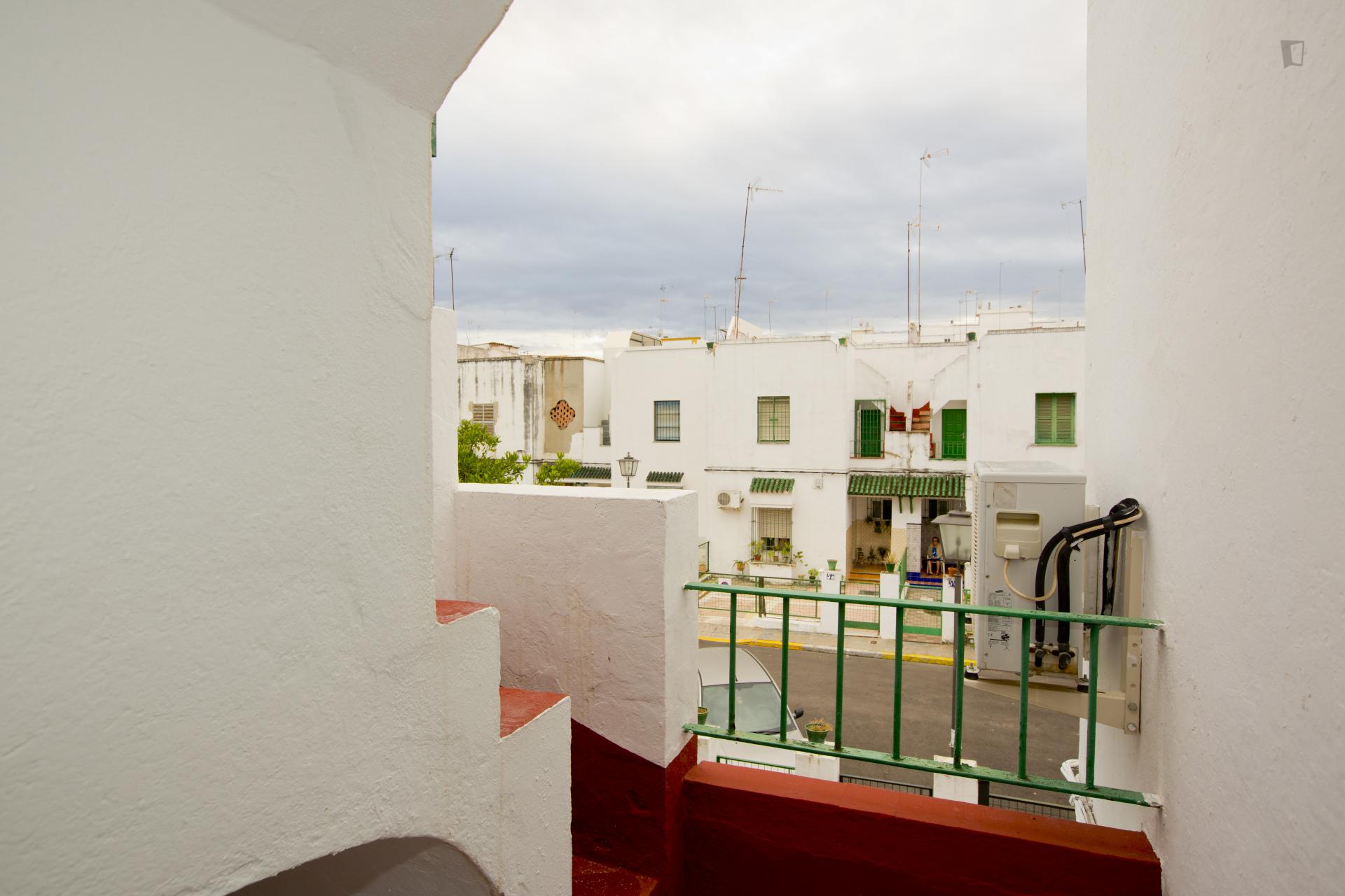 Cosy single bedroom in the Macarena neighbourhood