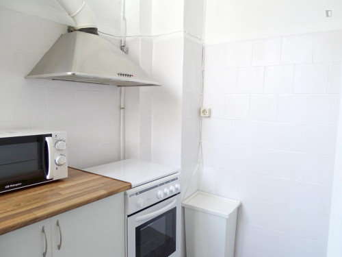 RH18-R1 Single bedroom in 9-bedroom apartment - Gallery - 12