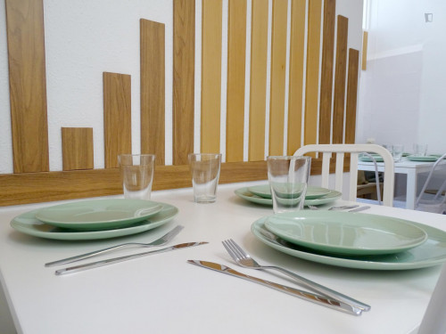 RH18-R1 Single bedroom in 9-bedroom apartment - Gallery - 17