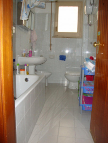 Double bedroom, with balcony, in 4-bedroom apartment - Gallery - 8