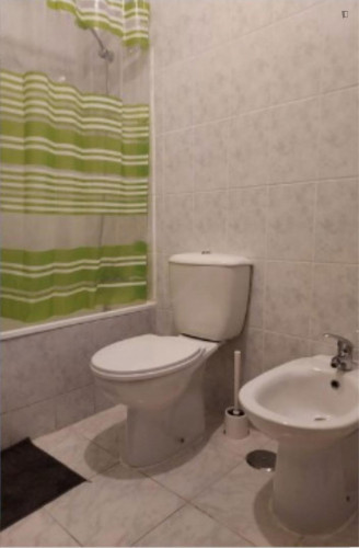 Pleasant single bedroom in Bairro das Andorinhas