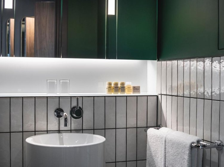  Studio Apartment  -  Skyline Aldgate  - Gallery -  6