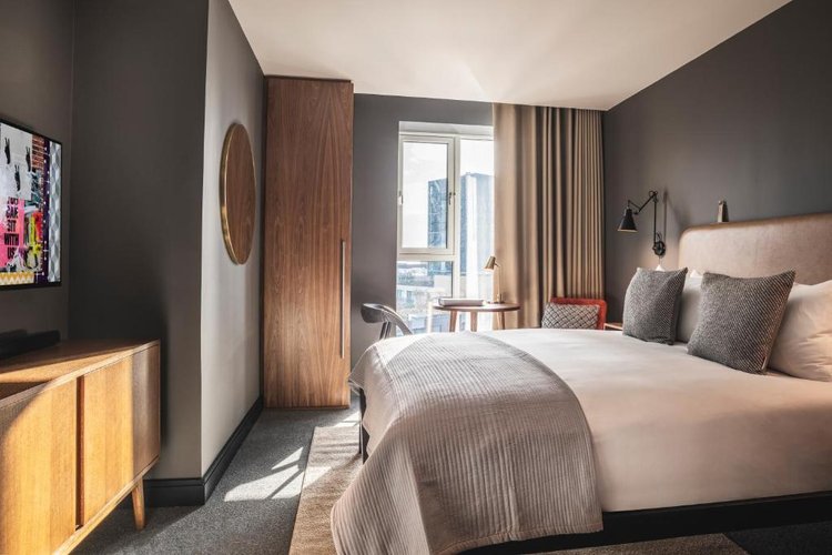  Studio Apartment  -  Skyline Aldgate  - Gallery -  1