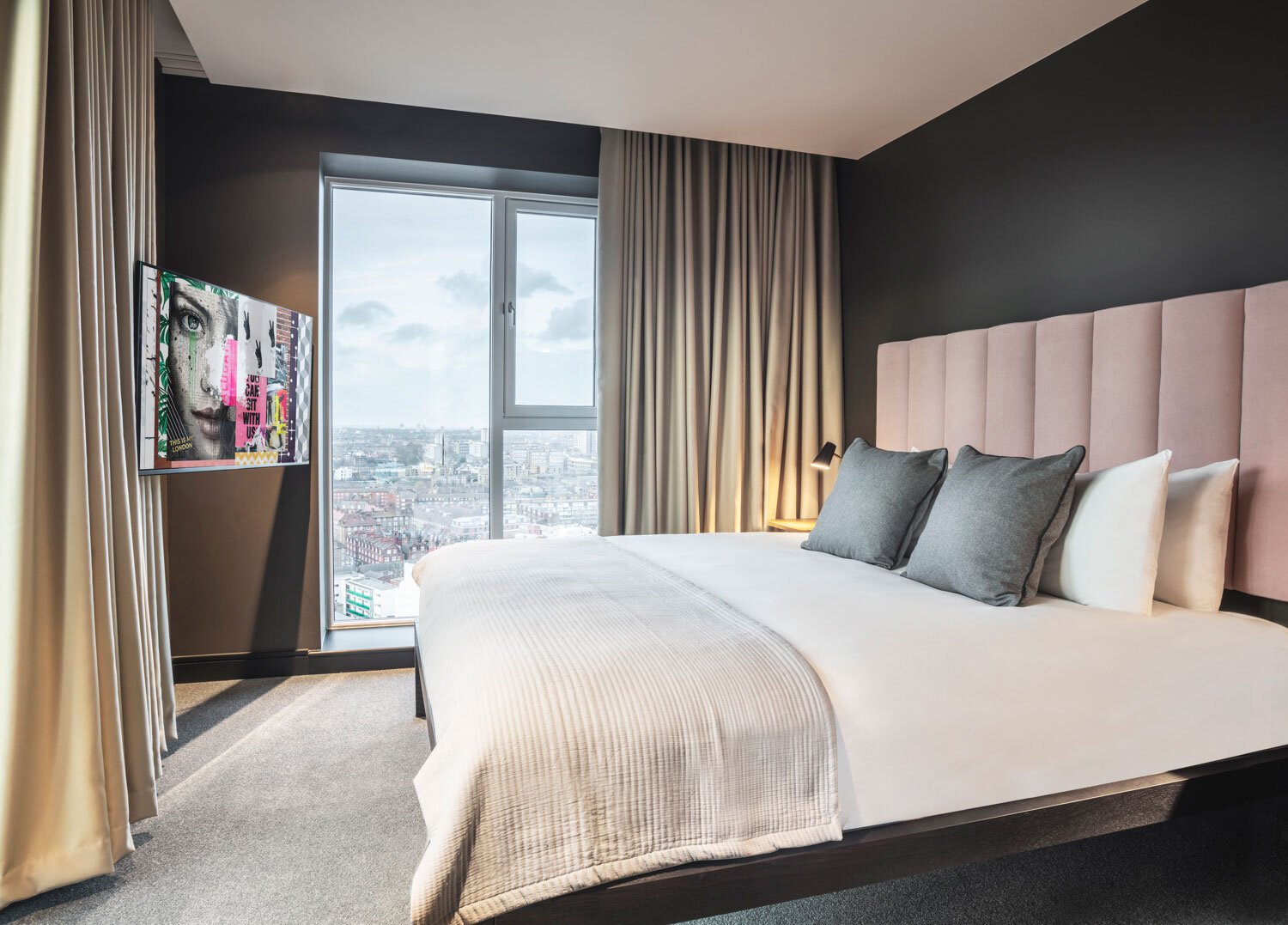  1 Bed Apartment  -  Skyline Aldgate  - Gallery -  2