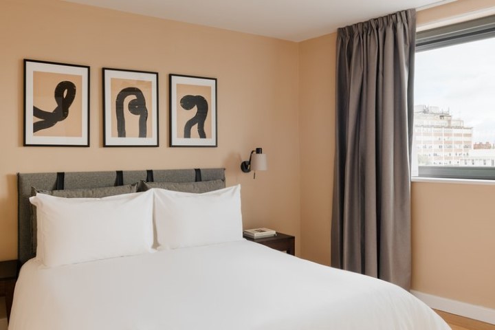1.5 Bed Apartment - Scala Street - Gallery - 1