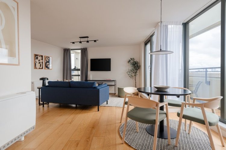 2 Bed Apartment - Scala Street - Gallery - 6