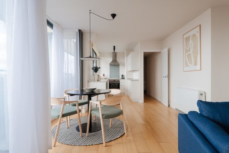 2 Bed Apartment - Scala Street - Gallery - 10