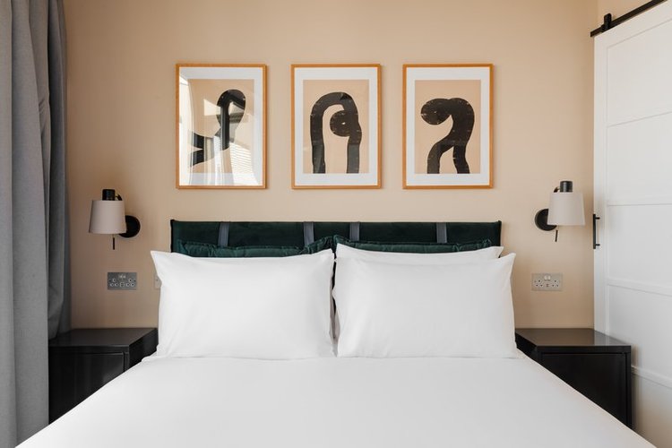 2 Bed Apartment - Scala Street - Gallery - 12