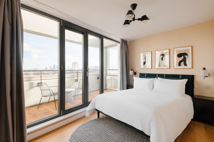 2 Bed Apartment - Scala Street - Gallery - 1