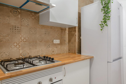 Luminous double bedroom near the Encants metro - Gallery - 12