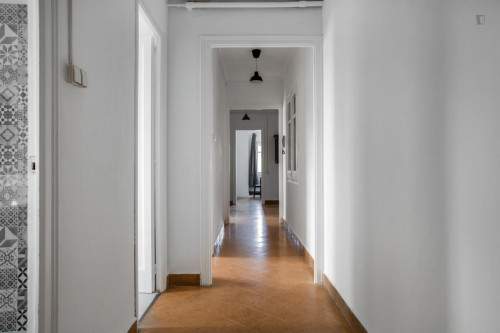 Luminous double bedroom near the Encants metro - Gallery - 6