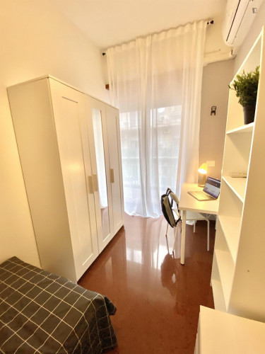 Comfy single bedroom in a student flat, next to Università degli Studi di Bari Aldo Moro