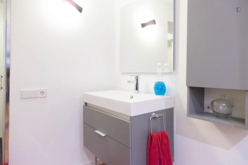 Modern and welcoming 1-bedroom flat in Sant Gervasi - Galvany - Gallery - 8