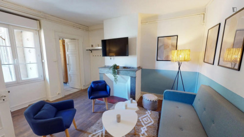 Delightful double bedroom near the Compans-Caffarelli metro - Gallery - 17