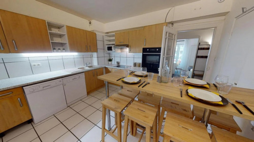 Delightful double bedroom near the Compans-Caffarelli metro - Gallery - 14