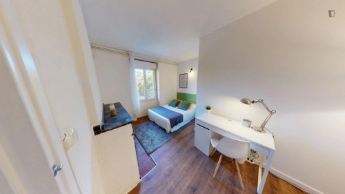 Delightful double bedroom near the Compans-Caffarelli metro - Gallery - 20