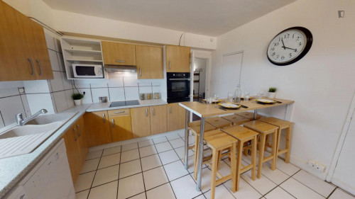 Delightful double bedroom near the Compans-Caffarelli metro - Gallery - 9