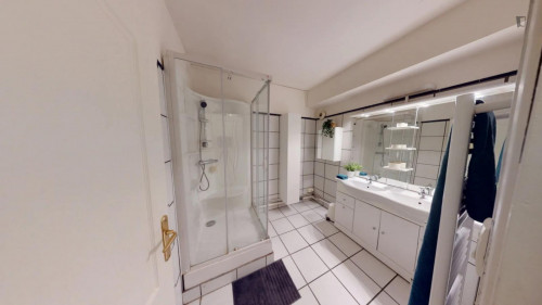 Delightful double bedroom near the Compans-Caffarelli metro - Gallery - 6