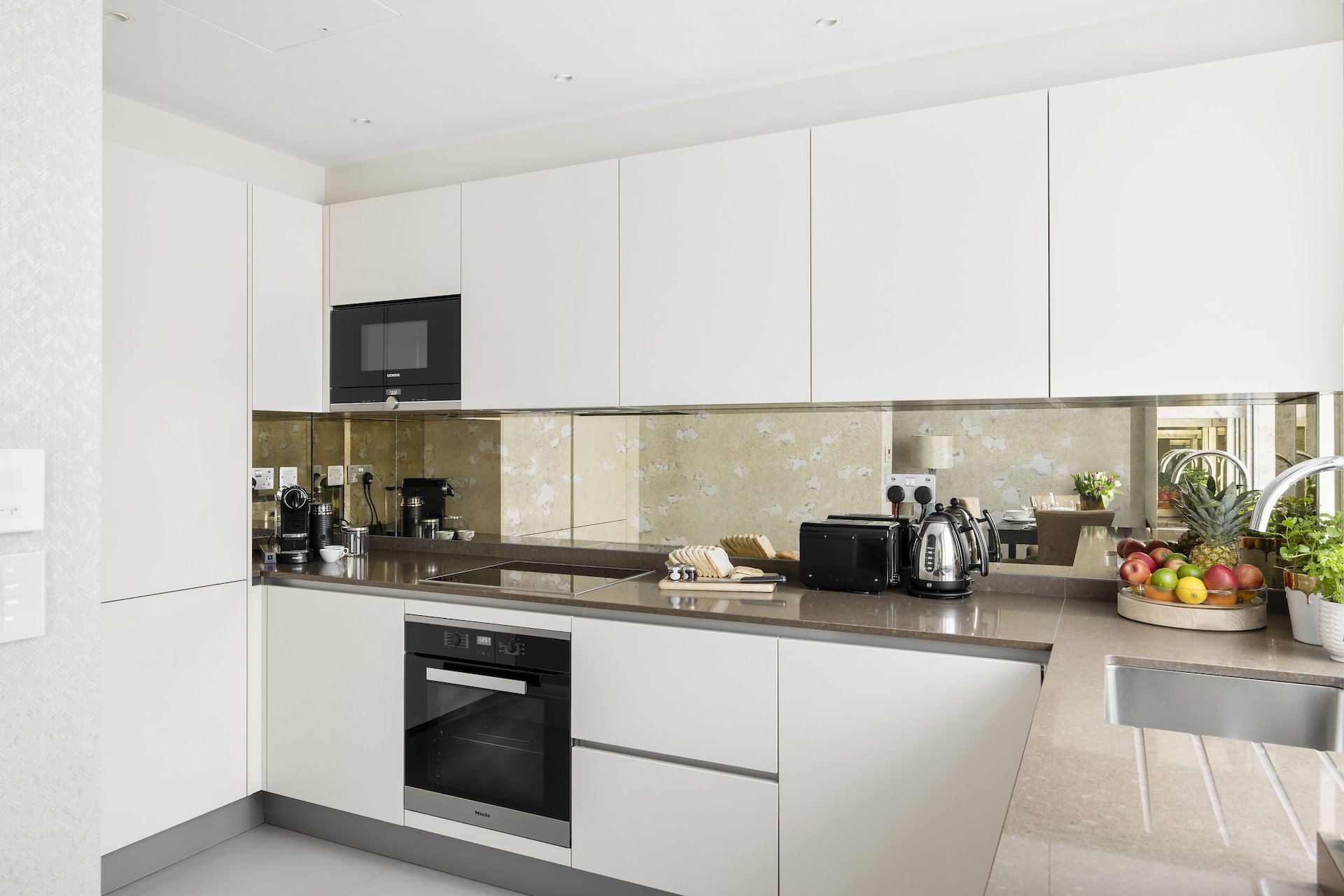  Two Bed Apartment  -  Park Lane London  - Gallery -  16