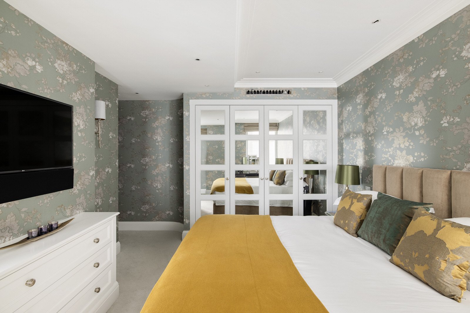  Two Bed Apartment  -  Park Lane London  - Gallery -  2