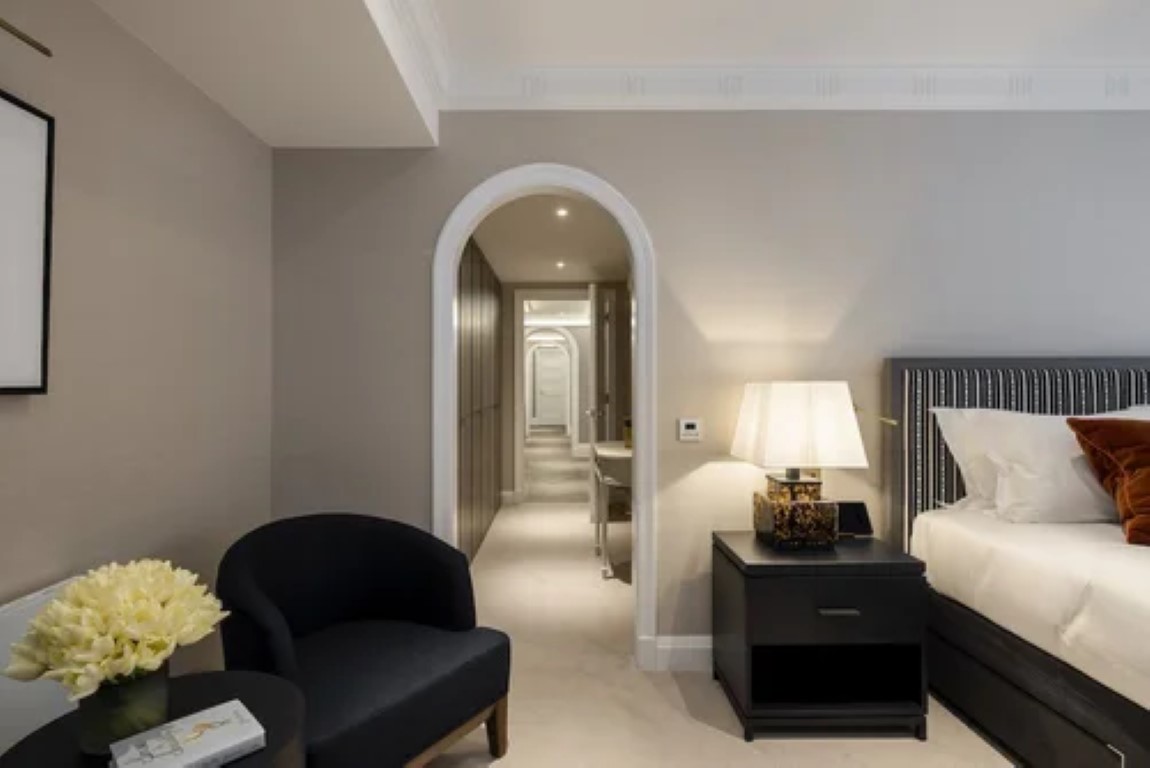  Three Bed Apartment  -  Park Lane London  - Gallery -  3