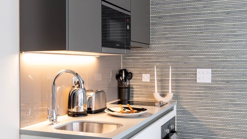  Deluxe Studio Apartments  -  Cannon St Apartments  - Gallery -  7