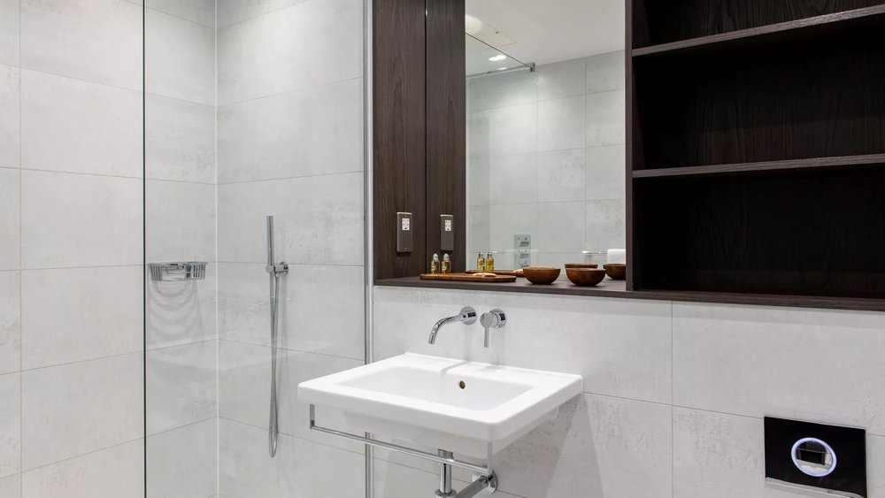  Deluxe Studio Apartments  -  Cannon St Apartments  - Gallery -  13